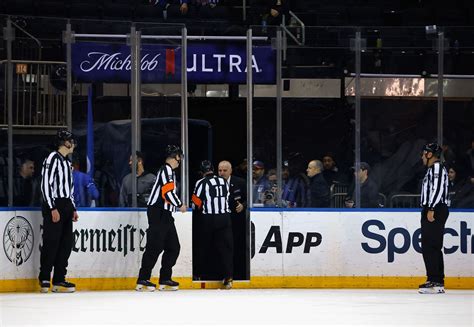 Salary of an NHL Referee: Breaking Down the Earnings