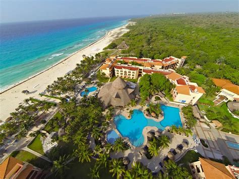 Sandos Playacar Resort All Inclusive: A 5-Star Paradise in Playa del Carmen