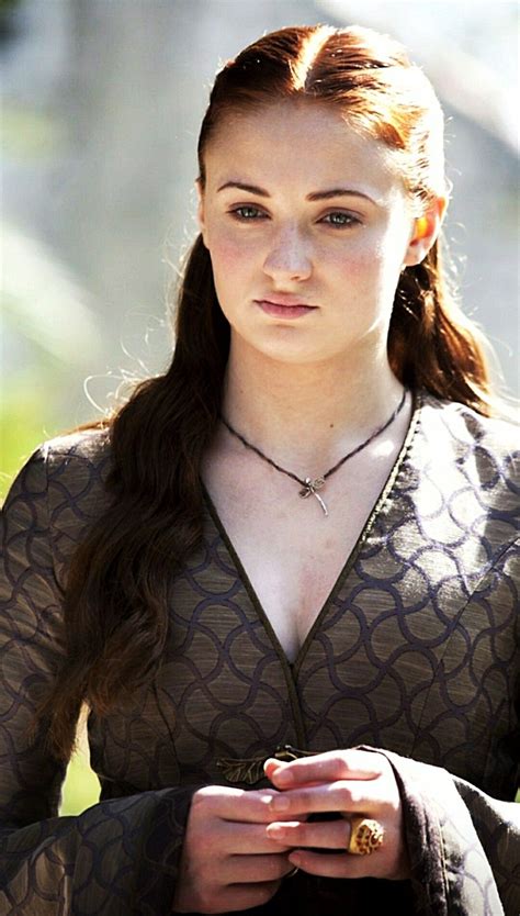 Sansa Stark's Wardrobe: A Reflection of Her Transformation and Resilience