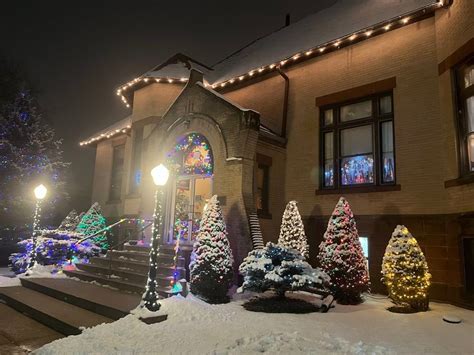 Santa's Castle Storm Lake: A Festive Winter Wonderland