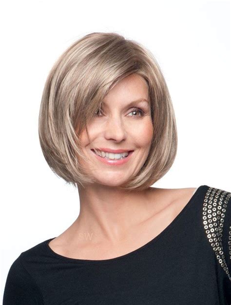 Sassy Blonde Lace Front Chin Length Petite Wigs: The 2025 Hair Revolution