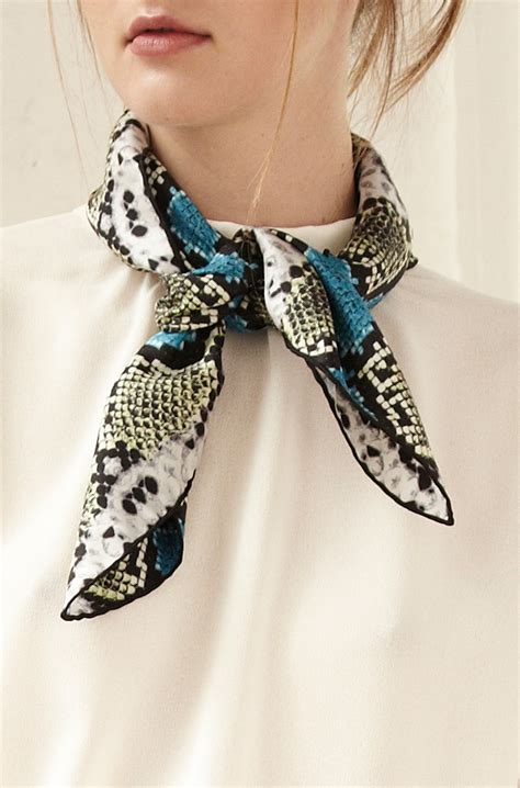 Scarfs for Women: A Personal Expression of Style and Grace