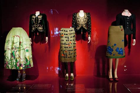 Schiaparelli and Prada Impossible Conversations Metropolitan Museum New York Exhibition Catalogues Epub