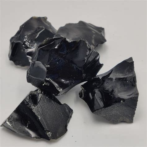 Scientific Evidence Supporting the Healing Properties of Tumbled Obsidian