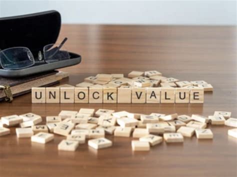 Secondary Advisory: Unlocking Value through Lateral Perspectives