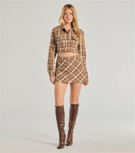 Section 1: The Enduring Appeal of Plaid Mini Skirts