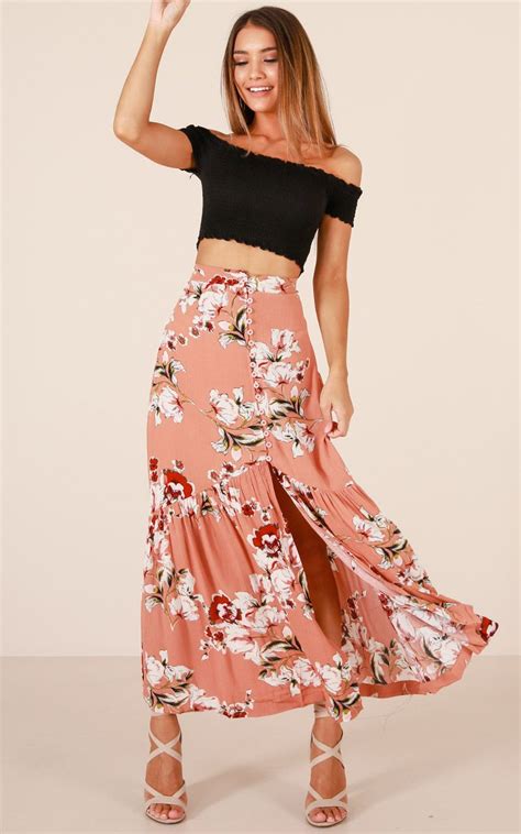 Selecting the Perfect Floral Skirt