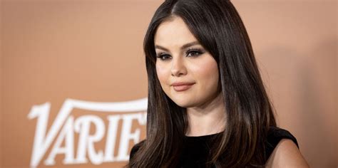 Selena Gomez's Battle with Lupus: A Comprehensive Guide