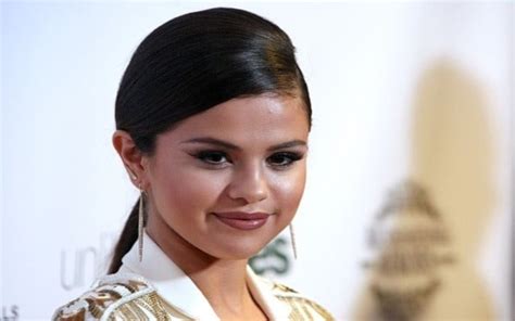 Selena Gomez's Net Worth: A Comprehensive Guide to the Multi-Talented Star's Fortune