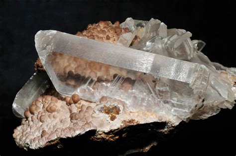 Selenite Healing Qualities: A Guide to Its Uses and Benefits