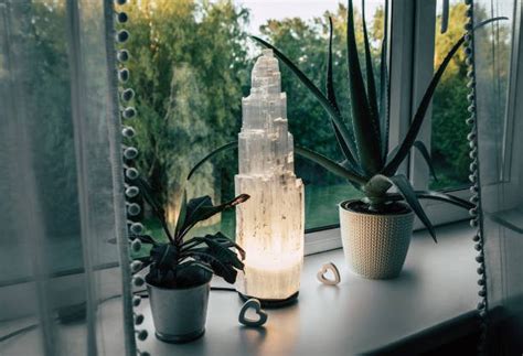 Selenite Mineral: Unveiling Its Enchanting Properties