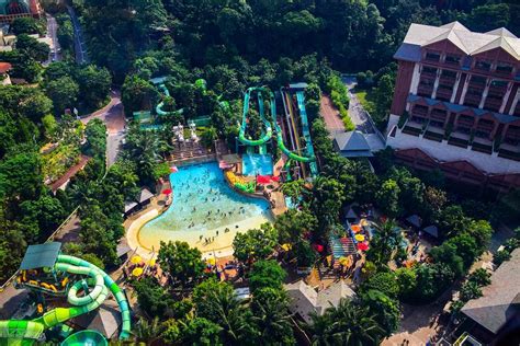 Sentosa Cove Water Park: Experience the Ultimate Water Adventure 🌊💦