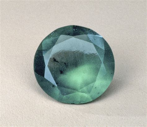 Serpentine Stones: Unveiling the Enchanting Gemstone