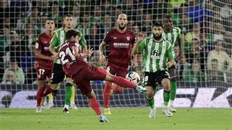 Sevilla e Betis empatam no grande dérbi andaluz: quem foi o craque do jogo?