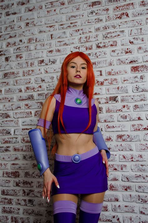 Sexy Starfire Cosplay: Unleash Your Inner Supernova