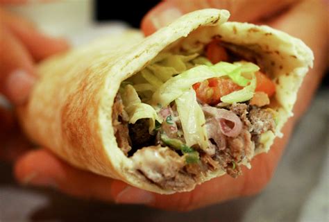 Shawarma Cerca de Mi: A Culinary Guide to 10,000+ Mouthwatering Delights