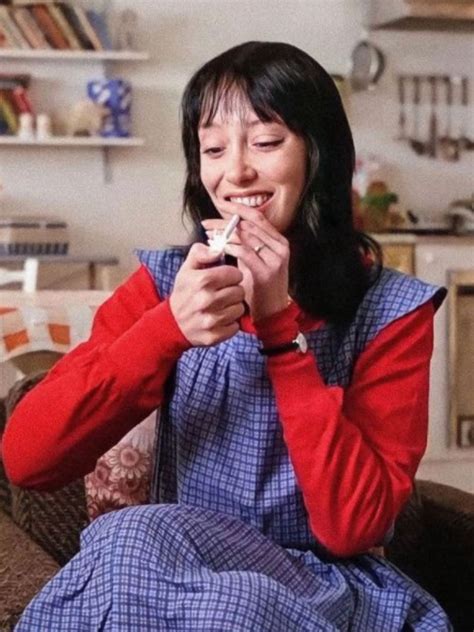 Shelley Duvall's Iconic Outfits in 