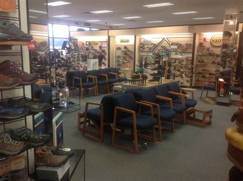 Shippy Shoes Stevens Point WI: A Shopper's Haven for Comfort and Style