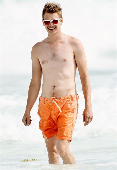 Shirtless Hayden Christensen: A Physique to Behold