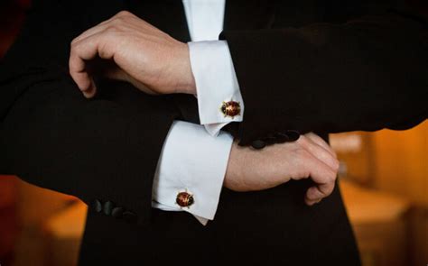 Shirts with French Cuffs: The Epitome of Sophistication and Style