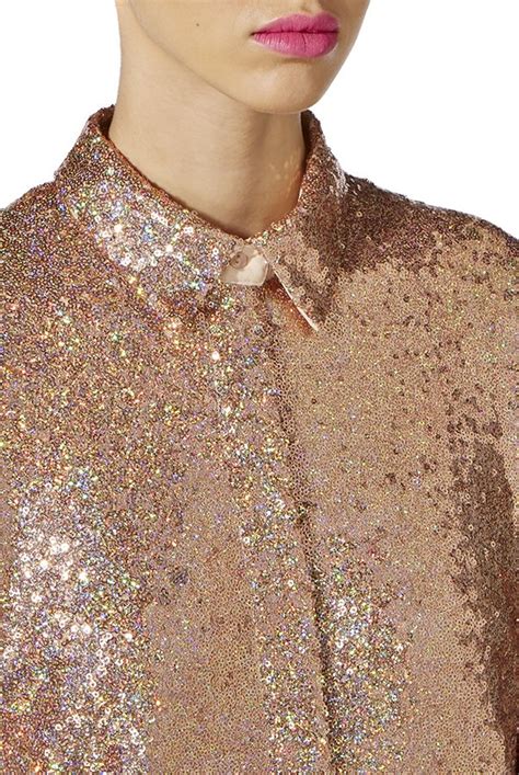 Shirts with Rose Gold: A Fashion Statement That Shines