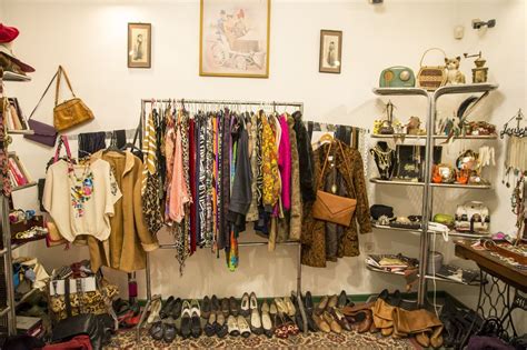 Shop secondhand stores: