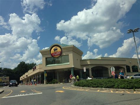 ShopRite of Rochelle Park, New Jersey: Your Neighborhood Supermarket with 8,700+ Products