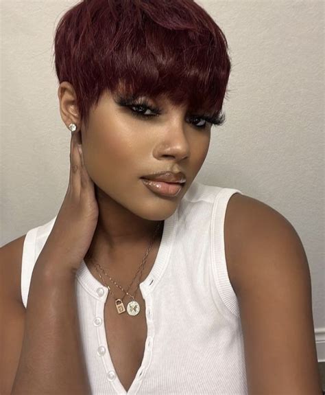 Short Black Wigs: 1000+ Versatile Looks for Every Occasion