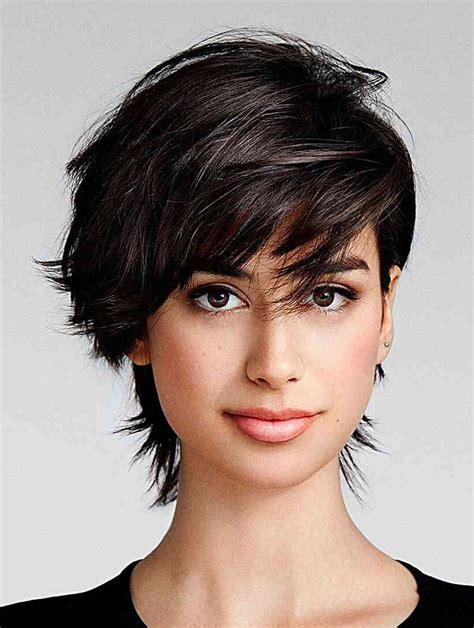 Short Black Wigs Wavy Boycuts Cropped Short Wigs For Women Short Pixie Wigs