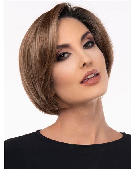 Short Bob Wigs: A Timeless Classic