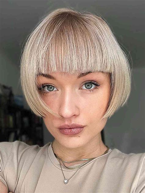 Short Bob Wigs Lace Front Wig Designed Blunt Bangs Wigs Short Blonde Wig