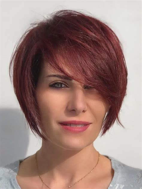 Short Bob Wigs Trendy Straight Wig With Angled Layers Red Short Wig