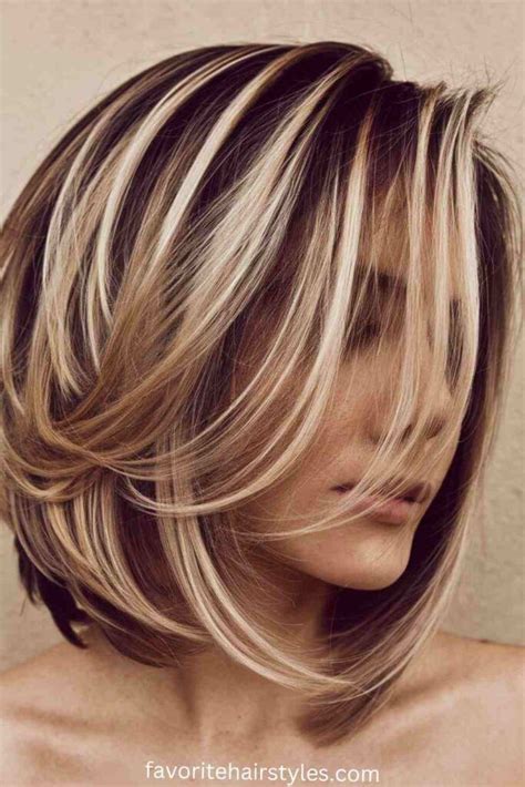 Short Brown Hair with Blonde Highlights: A Timeless and Versatile Style