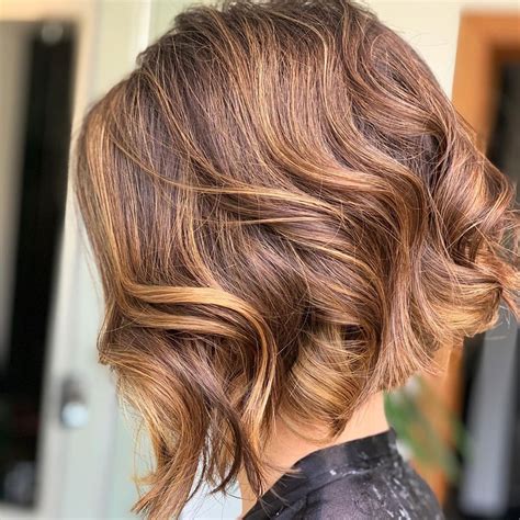 Short Brunette Hair with Caramel Highlights