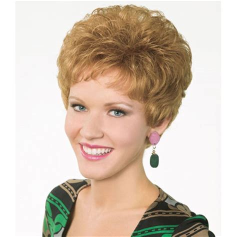 Short Wavy Wigs: A Timeless Classic