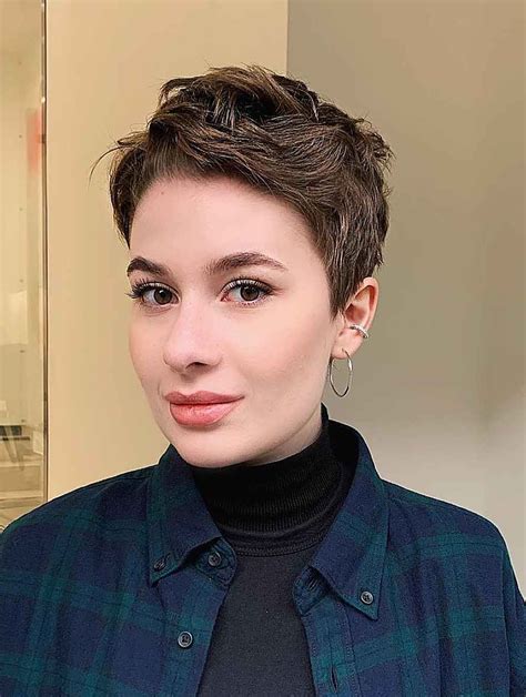 Short Wigs That Look Real Brown Synthetic Incredible Lace Front Pixie Wigs For Women