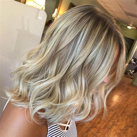 Shoulder Length Blonde Highlighted Hair: A Timeless and Versatile Hair Style