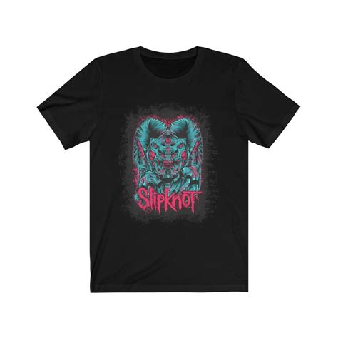 Show Your Support for the Rock Legend with a Corey Taylor Shirt