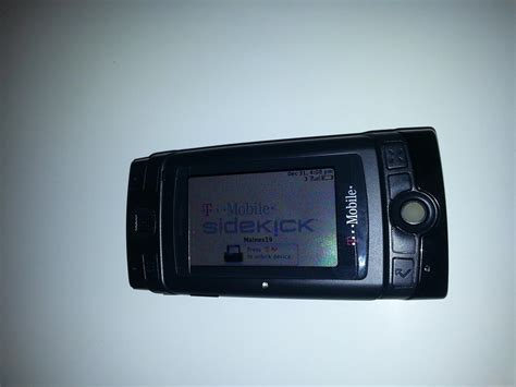 Sidekick 2008 Quadband phone T Mobile Reader