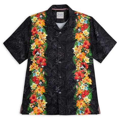 Silk Aloha Shirts: A Tropical Icon With Endless Versatility