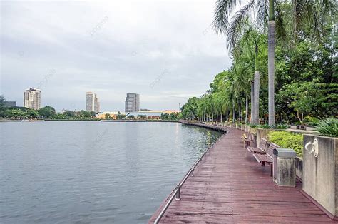 Silom Serene：探索曼谷的寧靜綠洲