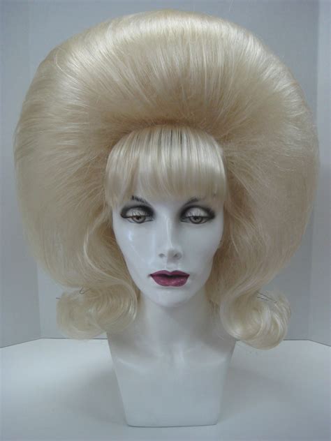 Silver Bouffant Wig: A Timeless Style for the Modern Age