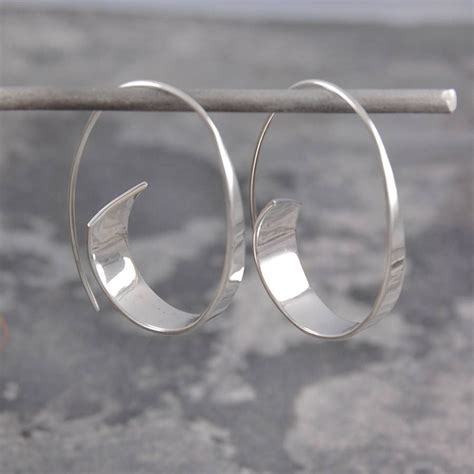 Silver Hoop Earrings: An Essential Guide for the Modern Woman