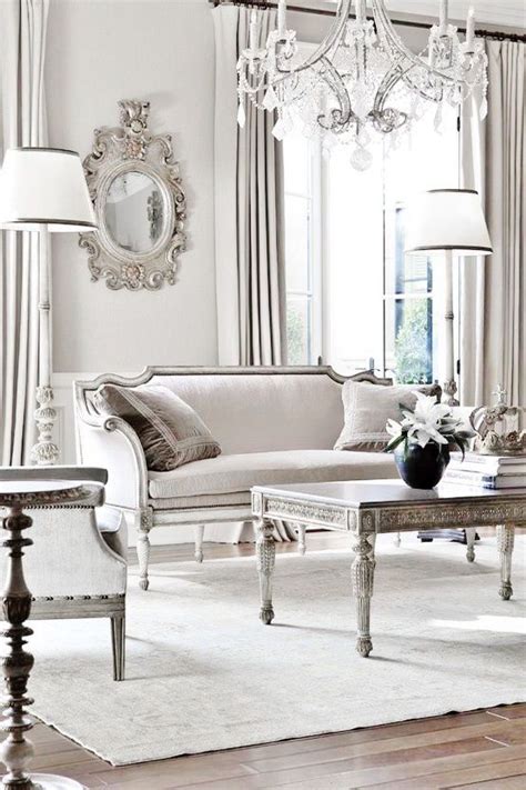 Silvery Gray: A Shimmering Palette for Modern Interiors