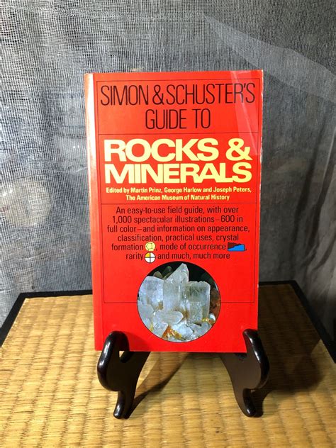 Simon Schusters Guide Rocks Minerals Kindle Editon