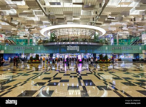 Singapore Changi Airport (SIN)