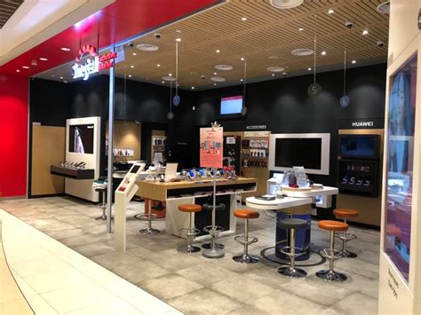 Singtel Bedok Mall: Your One-Stop Telco Hub in the East