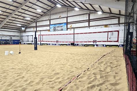 Six championship-grade beach volleyball courts: