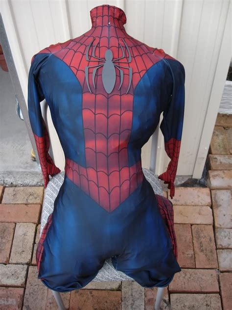 Sizing and Fit: Finding the Perfect Spidey Suit