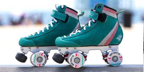 Skating: A Guide to Choosing the Perfect Skates